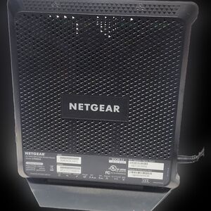Netgear AC1900 C7000v2 Cable Modem Router Combo Docsis 3.0